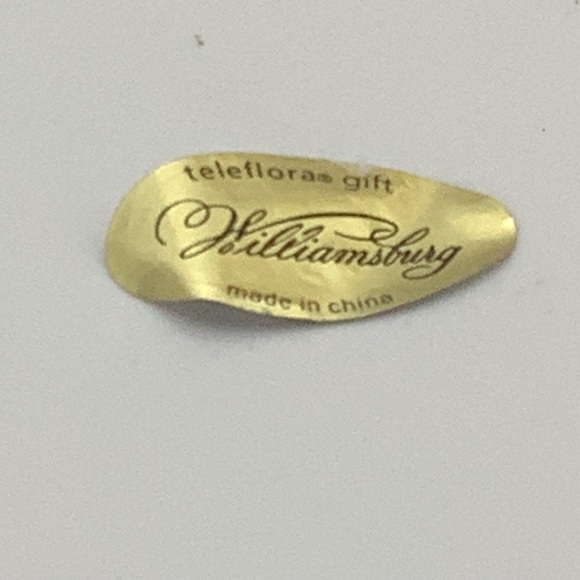 Teleflora Williamsburg Gold Pitcher/Vase - Picture 8 of 8